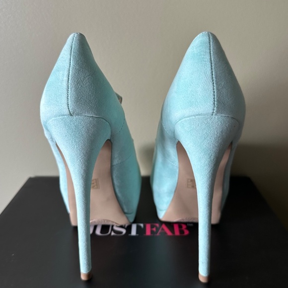 JustFab Platform Mary Jane Baby Doll Heels in Mint ( Perfect for Halloween ) - Picture 9 of 14